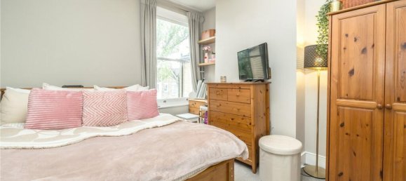 4 bedrooms House in London, United Kingdom No. 12901 6