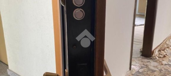 4 Schlafzimmer Wohnung in Reggio Emilia, Italy, Nr. 378774 2