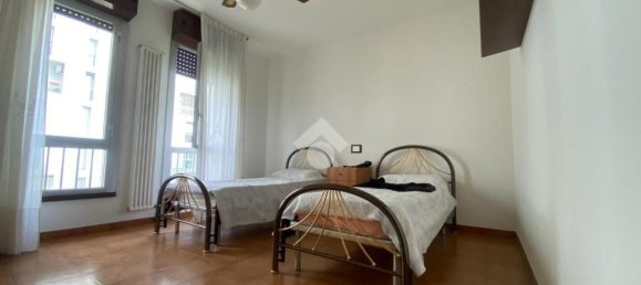 4 Schlafzimmer Wohnung in Reggio Emilia, Italy, Nr. 378774 16
