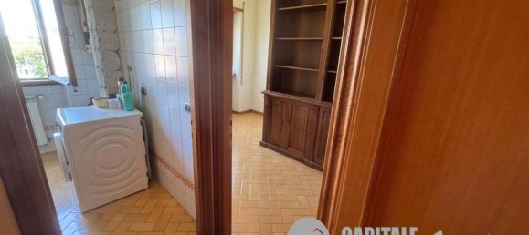 5 bedrooms Apartment in Rome, Italy No. 333197 14