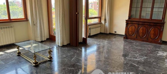 5 bedrooms Apartment in Rome, Italy No. 333197 5