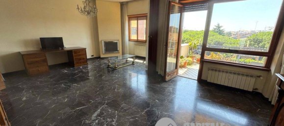 5 bedrooms Apartment in Rome, Italy No. 333197 4