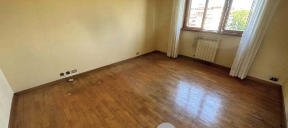 5 bedrooms Apartment in Rome, Italy No. 333197 22