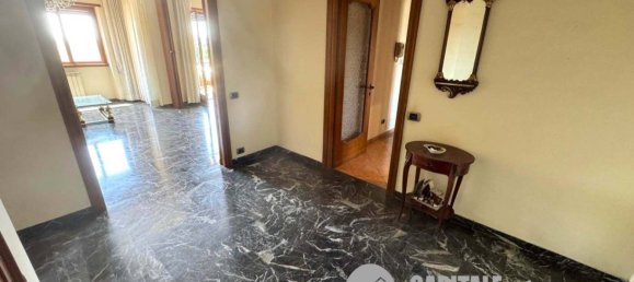 5 bedrooms Apartment in Rome, Italy No. 333197 9