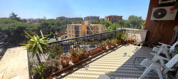 5 bedrooms Apartment in Rome, Italy No. 333197 8