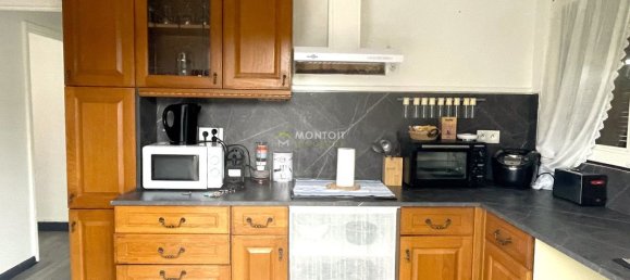 2 bedrooms House in Orly, France No. 169010 4