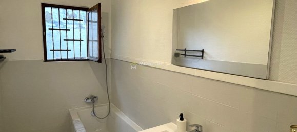 2 bedrooms House in Orly, France No. 169010 5