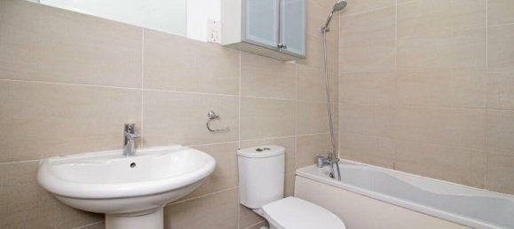 3 bedrooms House in Beckenham, United Kingdom No. 836 33