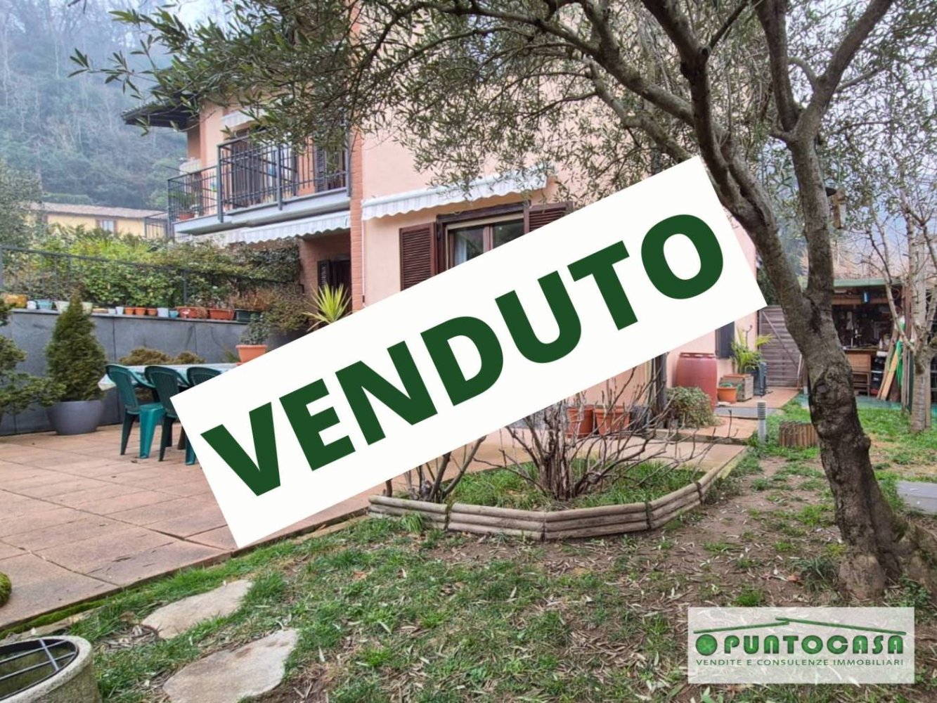 Casa de 2 dormitorios en Induno Olona, Italy No. 137199