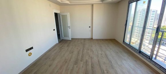 Квартира 4+1 в Мерсин, Турция № 15498 2