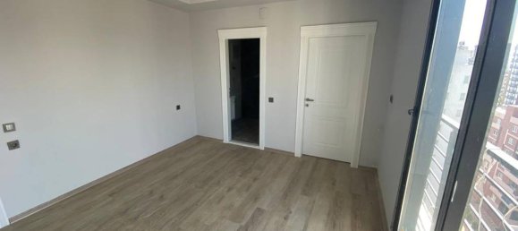 Квартира 4+1 в Мерсин, Турция № 15498 5