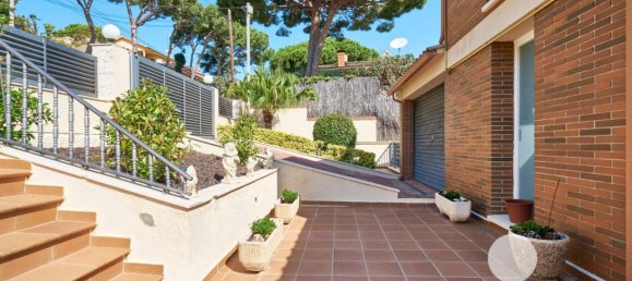 4 bedrooms House in Premia De Dalt, Spain No. 165814 43