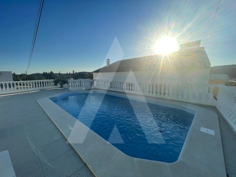 3 bedrooms House in Portimao, Portugal No. 11851