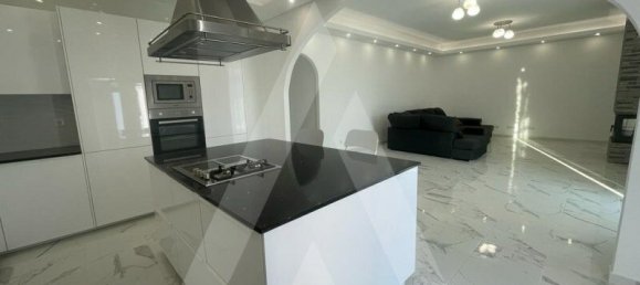 3 bedrooms House in Portimao, Portugal No. 11851 7