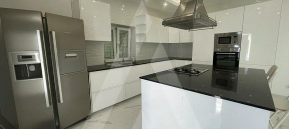 3 bedrooms House in Portimao, Portugal No. 11851 6