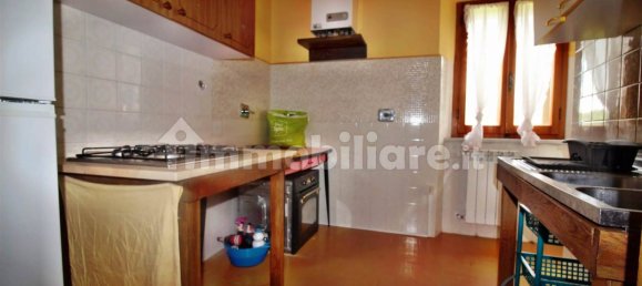 Здание с 5 комнатами в Скансано, Италия № 335389 5