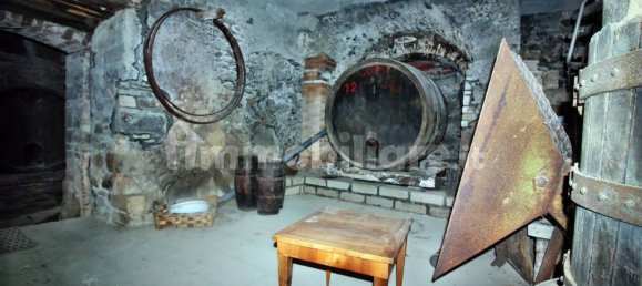 Здание с 5 комнатами в Скансано, Италия № 335389 19