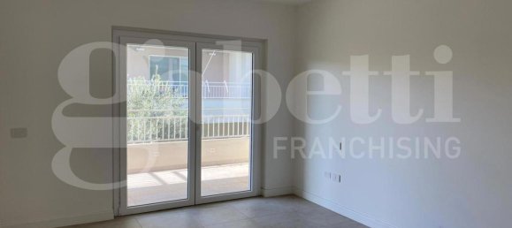 4 rooms Apartment in Cabras, Italy No. 38104 8