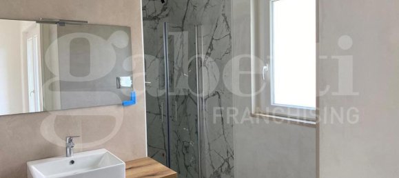 4 rooms Apartment in Cabras, Italy No. 38104 16