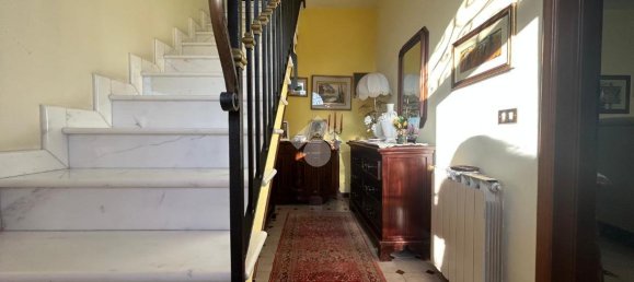 Дом с 7 комнатами в Сарцана, Италия № 115497 4