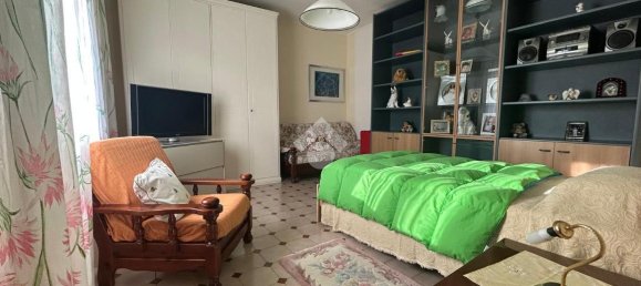 Дом с 7 комнатами в Сарцана, Италия № 115497 20