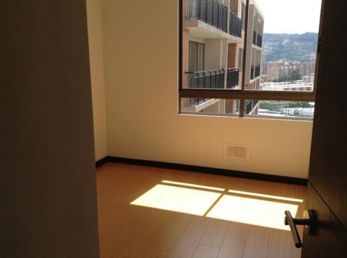 3 bedrooms House in Bogota, Colombia No. 12161