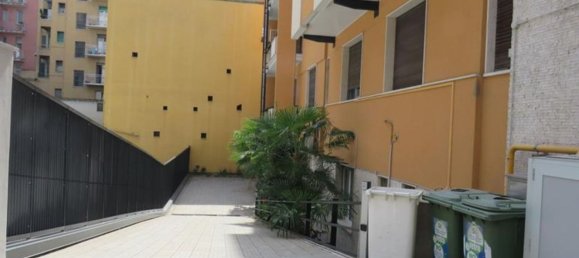 6 rooms Apartment in Milan, Italy No. 248110 7