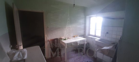 4 rooms House in Ventimiglia, Italy No. 161463 6