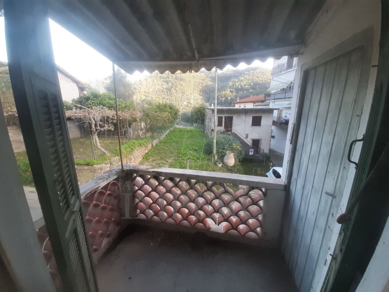 4 rooms House in Ventimiglia, Italy No. 161463