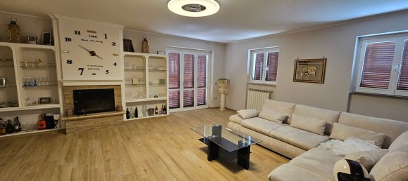 6-salle Villa à Paola, Italy No. 150513 5