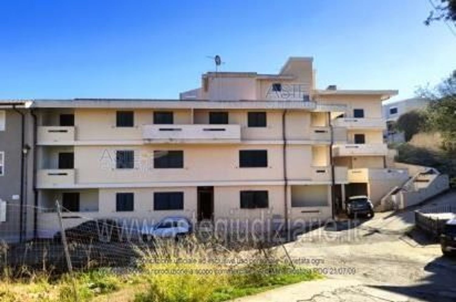 6 rooms Apartment in Sardinia, Italy No. 249109