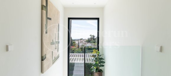 Villa de 4 dormitorios en Marbella, Spain No. 30880 21