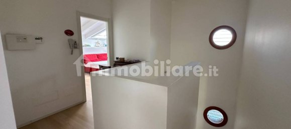 Villa de 4 dormitorios en Busto Garolfo, Italy No. 363760 28