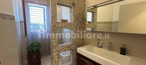 Villa de 4 dormitorios en Busto Garolfo, Italy No. 363760 18