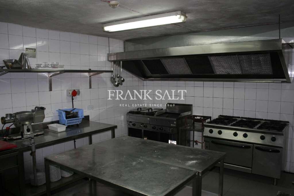 25m² Cafe / restaurant in Saint Julian's, Malta No. 11764