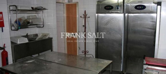 25m² Cafe / restaurant in Saint Julian's, Malta No. 11764 4