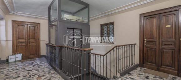 2غرفة شقة في Turin, Italy رقم 38184 24