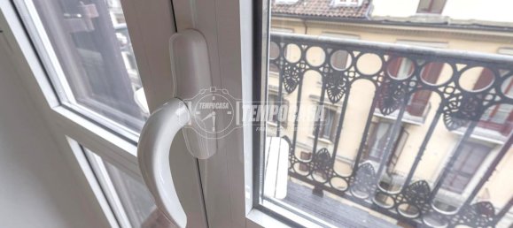 2غرفة شقة في Turin, Italy رقم 38184 15