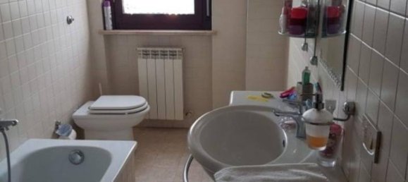 3-salle Appartement à Senigallia, Italy No. 88533 9