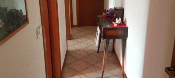 3-salle Appartement à Senigallia, Italy No. 88533 5