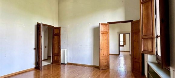 2 rooms Apartment in Florence, Italy No. 10791 19
