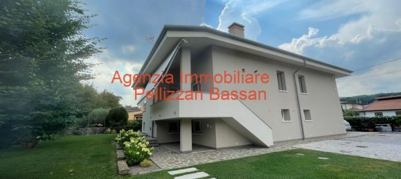 5 bedrooms Villa in Volpago del Montello, Italy No. 353154 9