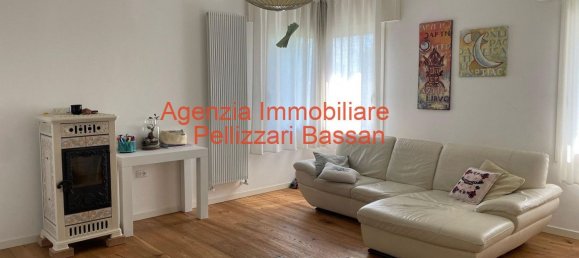 5 bedrooms Villa in Volpago del Montello, Italy No. 353154 2