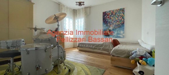 5 bedrooms Villa in Volpago del Montello, Italy No. 353154 5