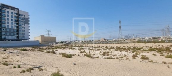 5589m² Land in Nadd Al Hammar, UAE No. 7496 5