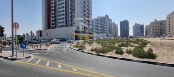5589m² Land in Nadd Al Hammar, UAE No. 7496 4