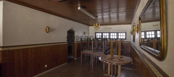 Коммерческая недвижимость 326м² в Албуфейра, Португалия № 165217 21