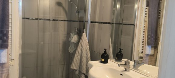 Apartamento de 2 dormitorios en Le Pontet, France No. 334750 14