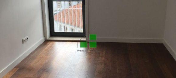 Квартира с 4 спальнями в Порту, Португалия № 78887 3