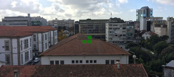 Квартира с 4 спальнями в Порту, Португалия № 78887 13